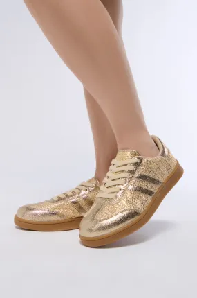 AZALEA WANG ELDER GOLD SNEAKER