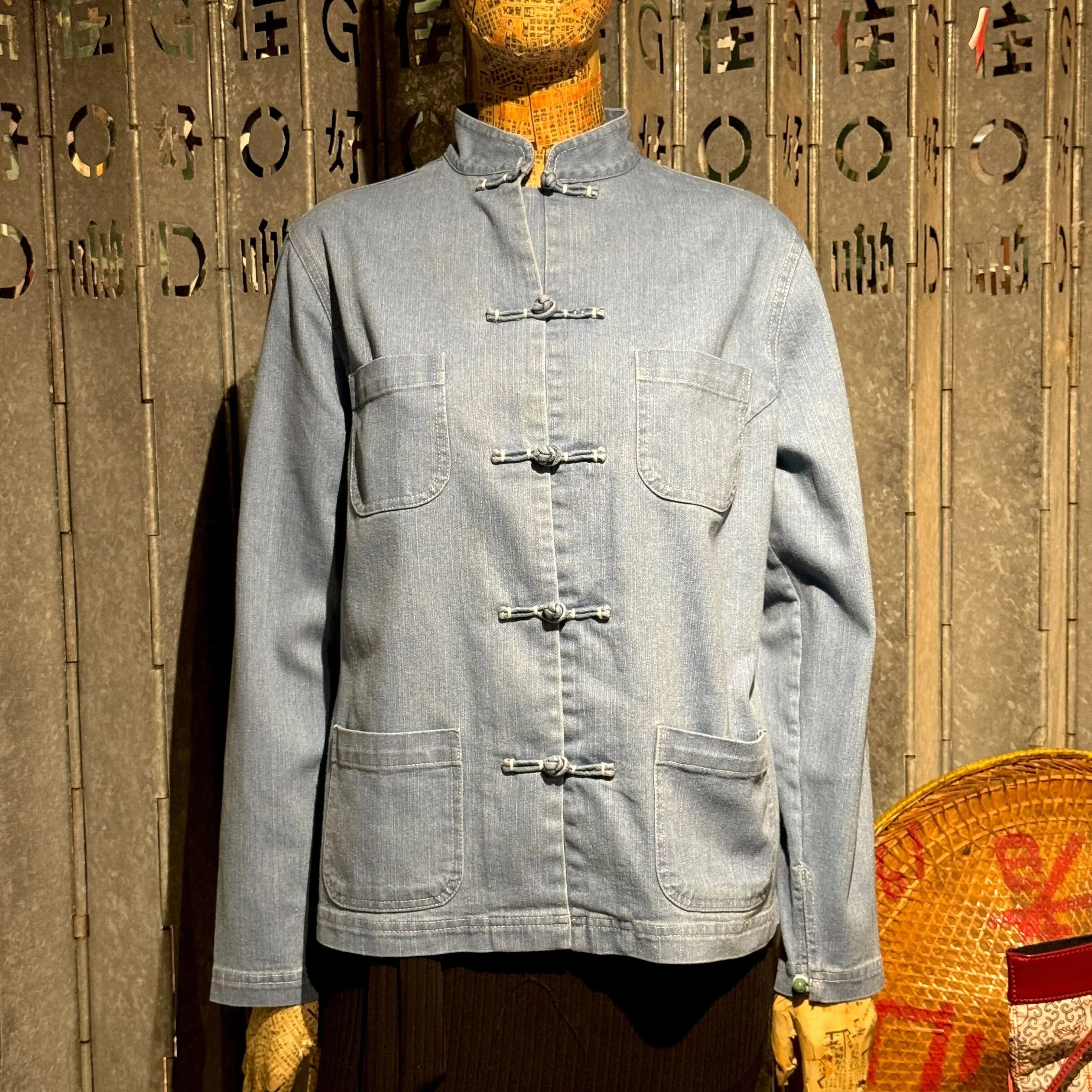 Denim Jacket Knot Button with 4 Pockets, Light Blue