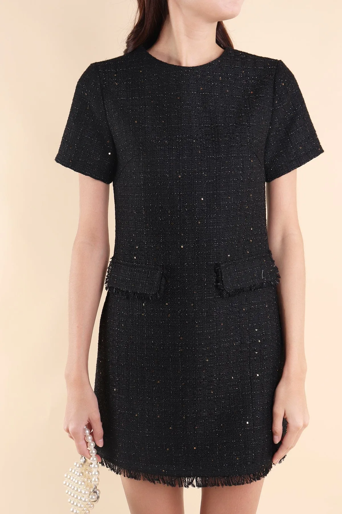 LEIGH TWEED SHIFT DRESS IN BLACK