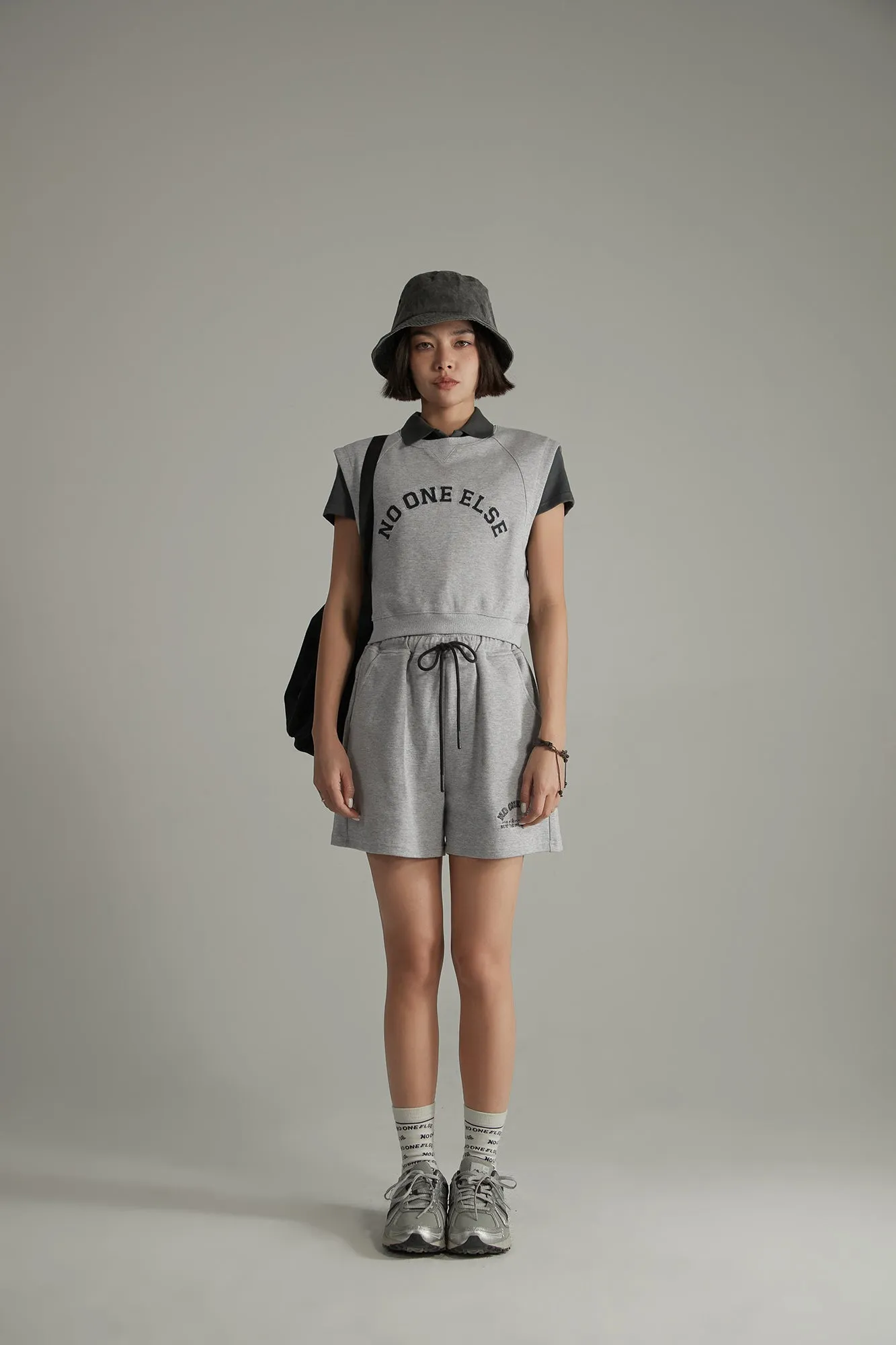 Noe Logo Cropped Sleeveless Sweatshirt