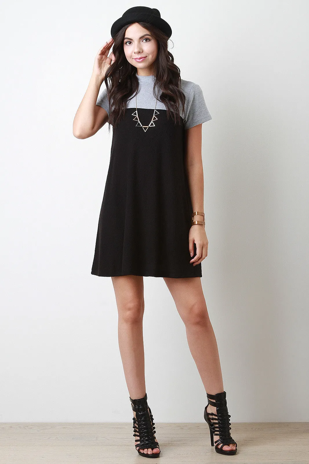 Two Tone Mock Neck Short Sleeves Shift Dress